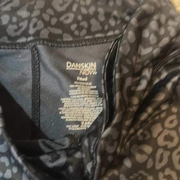 Danskin Women's Black Leopard Print Active Stretch Dance Run Leggings 0-2 XS - Picture 3 of 3